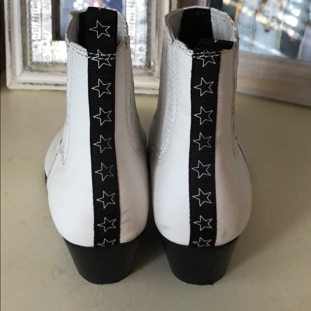 Steve Madden white booties